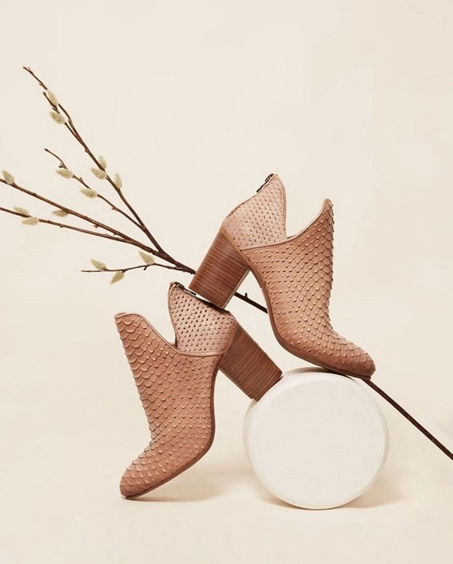Felmini footwear